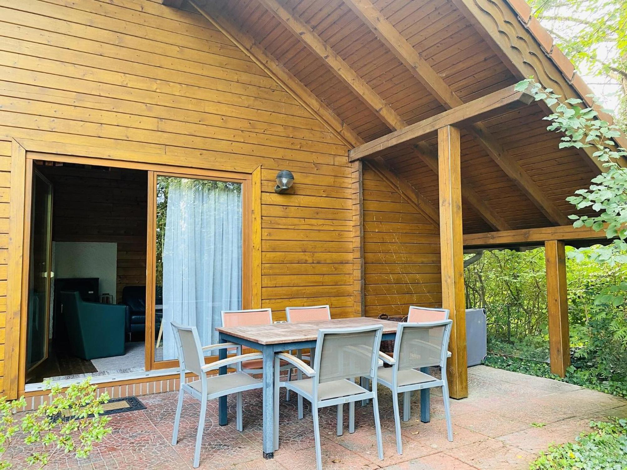 Ferienhaus Svenja, Wiefelstede-Lehe Bagian luar foto